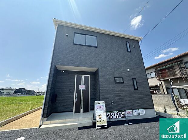 安心の10年保証!外観を美しく保ち、雨水で汚れを落とします!気になることがありましたら、お気軽にお問い合わせください!