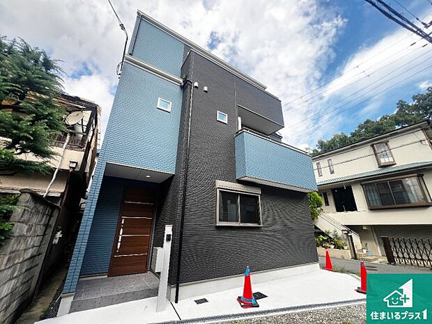 安心の10年保証！外観を美しく保ち、雨水で汚れを落とします！気になることがありましたら、お気軽にお問い合わせください！