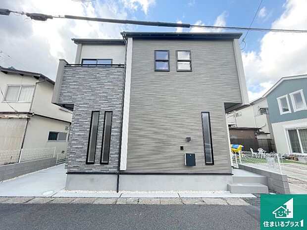 安心の10年保証！外観を美しく保ち、雨水で汚れを落とします！気になることがありましたら、お気軽にお問い合わせください！