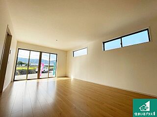 阪急京都本線「東向日」駅 勝山町（京都府）からバス乗車12分 徒歩4分 その他