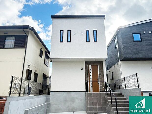 安心の10年保証!外観を美しく保ち、雨水で汚れを落とします!気になることがありましたら、お気軽にお問い合わせください!