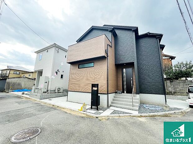 安心の10年保証！外観を美しく保ち、雨水で汚れを落とします！気になることがありましたら、お気軽にお問い合わせください！