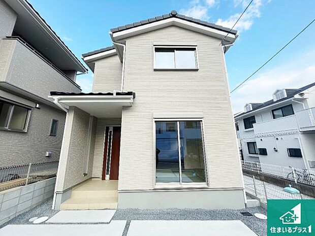 安心の10年保証！外観を美しく保ち、雨水で汚れを落とします！気になることがありましたら、お気軽にお問い合わせください！