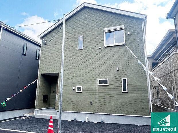 安心の10年保証!外観を美しく保ち、雨水で汚れを落とします!気になることがありましたら、お気軽にお問い合わせください!