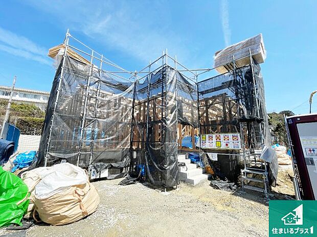 現在はこんな感じです。完成までが待ち遠しいですね。