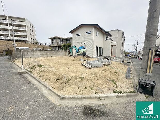 現在はこんな感じです。完成までが待ち遠しいですね。
