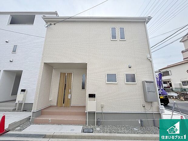 安心の10年保証！外観を美しく保ち、雨水で汚れを落とします！気になることがありましたら、お気軽にお問い合わせください！