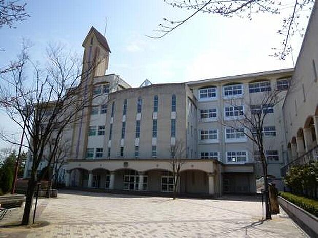 宝塚第一中学校（約2,080m）