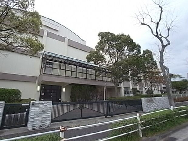 神戸市立多井畑小学校（約950m）