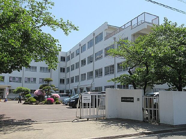 高槻市立柳川中学校