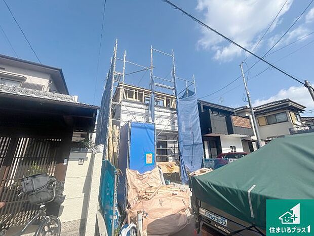 【外観】現在建築中！落ち着いた街並みで新生活を始めることが出来そう！周辺の物件も併せてご紹介させて頂きます！