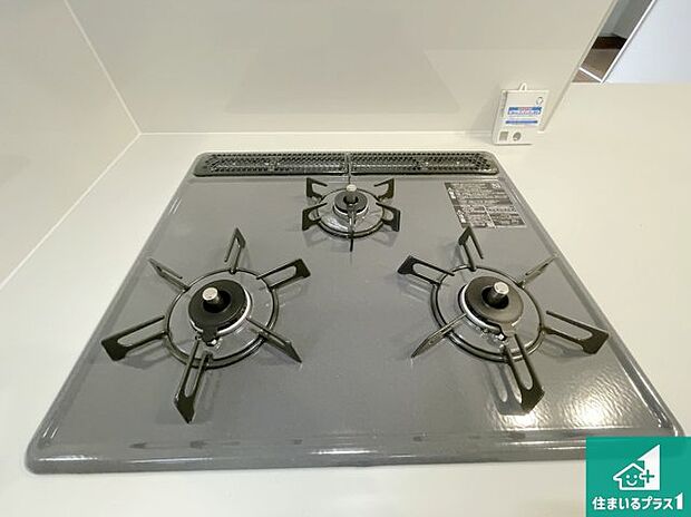 【コンロ】ダブル高火力Siセンサー付きコンロ!3口あるので、まとめて料理をする時も大活躍!