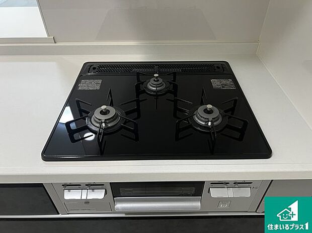 【コンロ】ダブル高火力Siセンサー付きコンロ!3口あるので、まとめて料理をする時も大活躍!