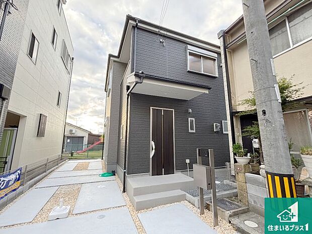 【外観】周辺は落ち着いた街並みの住宅地!子育てがしやすい住環境です!気になることがありましたら、お気軽にお問い合わせください!