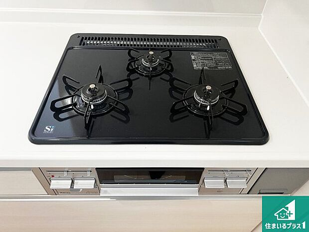 【コンロ】ダブル高火力Siセンサー付きコンロ!3口あるので、まとめて料理をする時も大活躍!