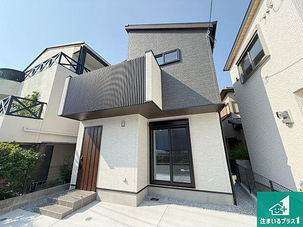 【外観】安心の10年保証！外観を美しく保ち、雨水で汚れを落とします！気になることがありましたら、お気軽にお問い合わせください！