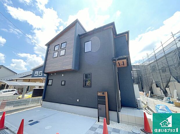 【外観】安心の10年保証！外観を美しく保ち、雨水で汚れを落とします！気になることがありましたら、お気軽にお問い合わせください！