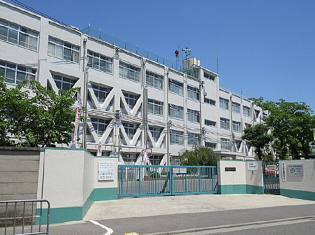 高槻市立桜台小学校