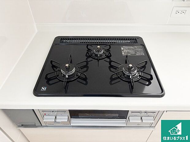 【コンロ】ダブル高火力Siセンサー付きコンロ!3口あるので、まとめて料理をする時も大活躍!