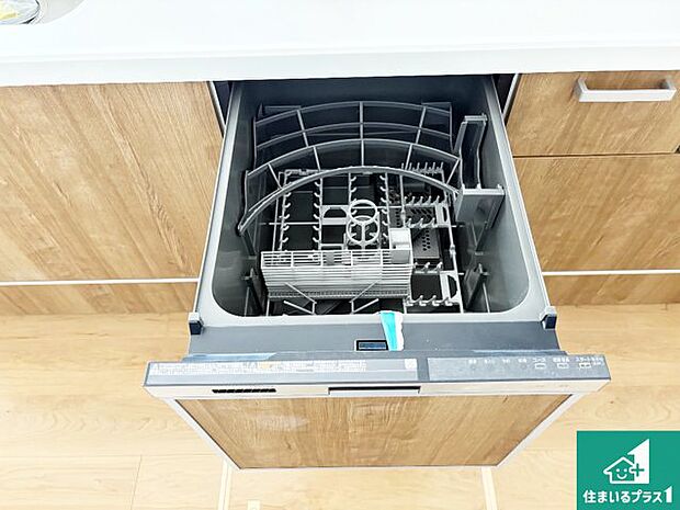 【食洗器】食器洗いをボタン一つでお任せできます！ 