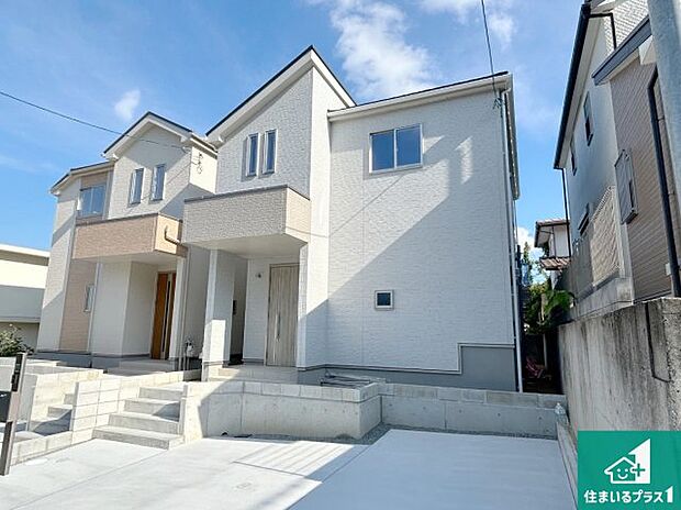 【外観】安心の10年保証!外観を美しく保ち、雨水で汚れを落とします!気になることがありましたら、お気軽にお問い合わせください!