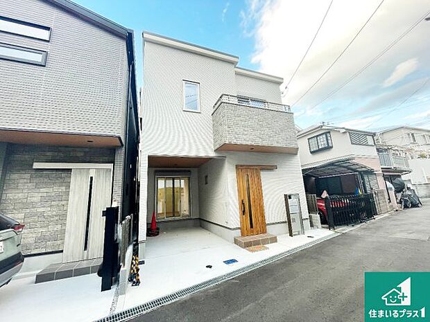 【外観】安心の10年保証！外観を美しく保ち、雨水で汚れを落とします！気になることがありましたら、お気軽にお問い合わせください！