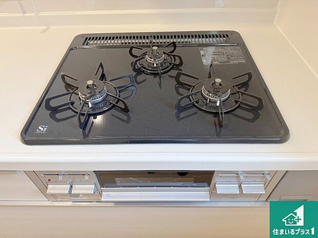 【コンロ】ダブル高火力Siセンサー付きコンロ!3口あるので、まとめて料理をする時も大活躍!