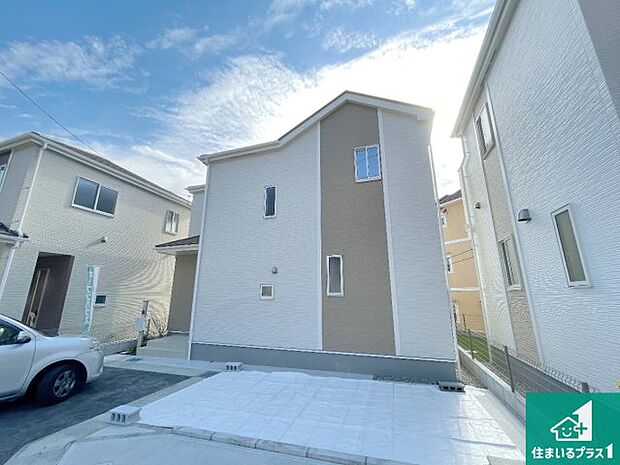 【外観】安心の10年保証！外観を美しく保ち、雨水で汚れを落とします！気になることがありましたら、お気軽にお問い合わせください！