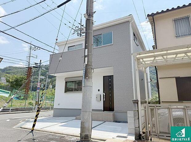 【外観】安心の10年保証!外観を美しく保ち、雨水で汚れを落とします!気になることがありましたら、お気軽にお問い合わせください!