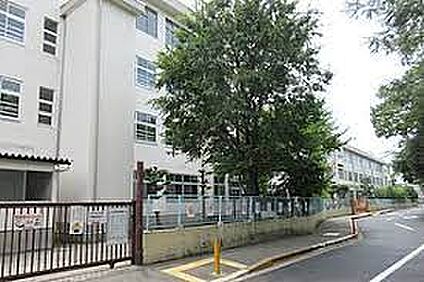 藤井寺市立藤井寺西小学校 徒歩560m