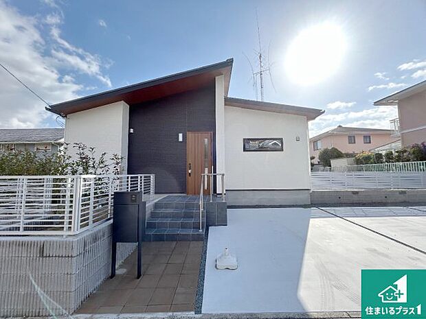 【外観】安心の10年保証！外観を美しく保ち、雨水で汚れを落とします！気になることがありましたら、お気軽にお問い合わせください！