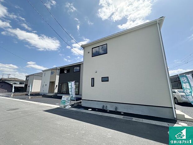 【外観】安心の10年保証!外観を美しく保ち、雨水で汚れを落とします!気になることがありましたら、お気軽にお問い合わせください!