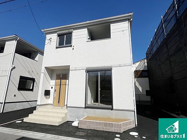 【外観】安心の10年保証！外観を美しく保ち、雨水で汚れを落とします！気になることがありましたら、お気軽にお問い合わせください！