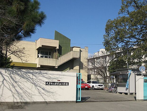 枚方市立樟葉西小学校