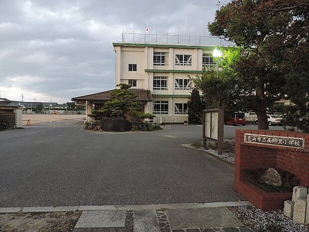 長浜市立南郷里小学校