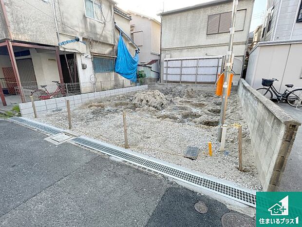 【外観】周辺は落ち着いた街並みの住宅地!子育てがしやすい住環境です!まだ未完成ですが、現地でしかわからない事もございます。是非一度ご覧ください。
