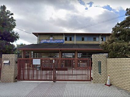 京都市立藤城小学校 徒歩661m