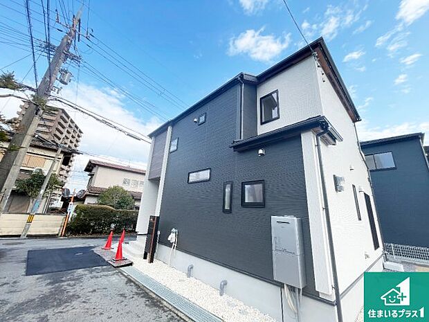 【外観】安心の10年保証!外観を美しく保ち、雨水で汚れを落とします!気になることがありましたら、お気軽にお問い合わせください!