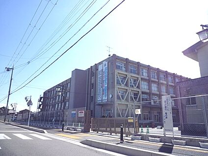 大津市立堅田中学校 徒歩900m