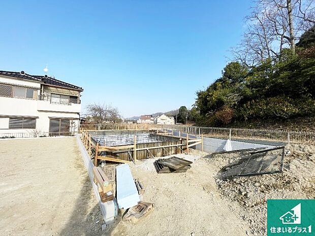 【外観】現在建築中！落ち着いた街並みで新生活を始めることが出来そう！周辺の物件も併せてご紹介させて頂きます！