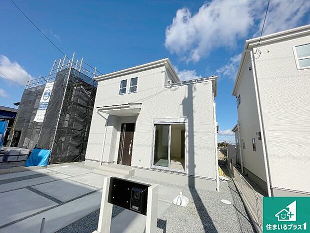 【外観】安心の10年保証！外観を美しく保ち、雨水で汚れを落とします！気になることがありましたら、お気軽にお問い合わせください！