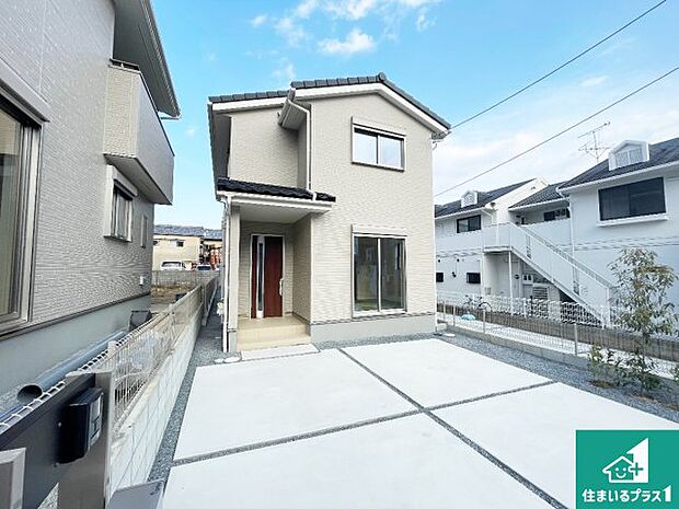 【外観】安心の10年保証！外観を美しく保ち、雨水で汚れを落とします！気になることがありましたら、お気軽にお問い合わせください！