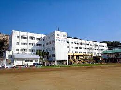 柏原市立堅下南小学校 徒歩1200m