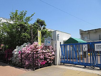 高槻市立三箇牧小学校 徒歩1360m