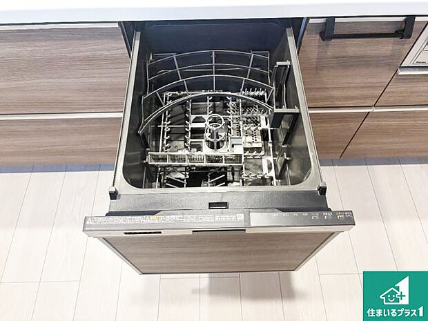 【キッチン水栓】浄水器を内蔵!炊飯時、お茶を作る時に安心してお水を使えます!お湯と冷水、浄水と原水、シャワーの切替えもワンタッチです!