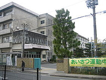 長岡京市立長岡第二中学校 徒歩1399m