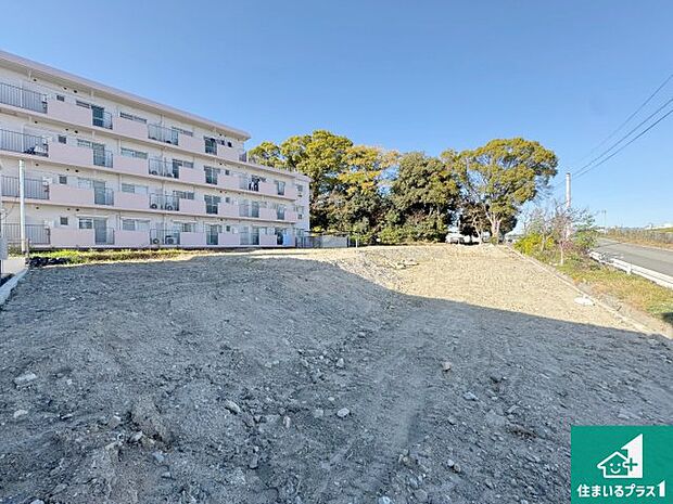 【外観】現在建築中！落ち着いた街並みで新生活を始めることが出来そう！周辺の物件も併せてご紹介させて頂きます！