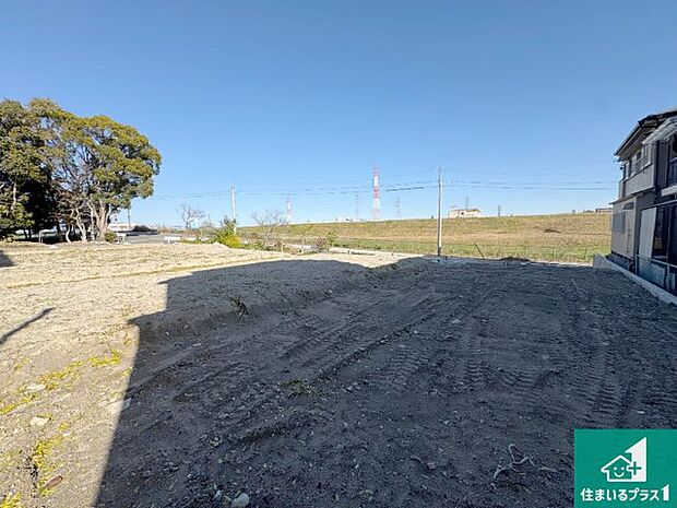 【外観】現在建築中！落ち着いた街並みで新生活を始めることが出来そう！周辺の物件も併せてご紹介させて頂きます！