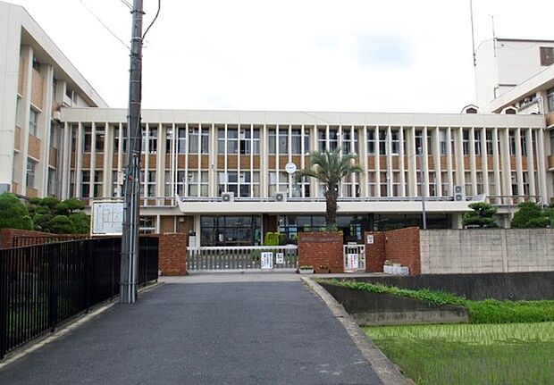 大和高田市立高田西中学校