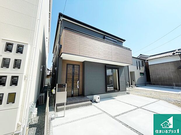 【外観】安心の10年保証!外観を美しく保ち、雨水で汚れを落とします!気になることがありましたら、お気軽にお問い合わせください!